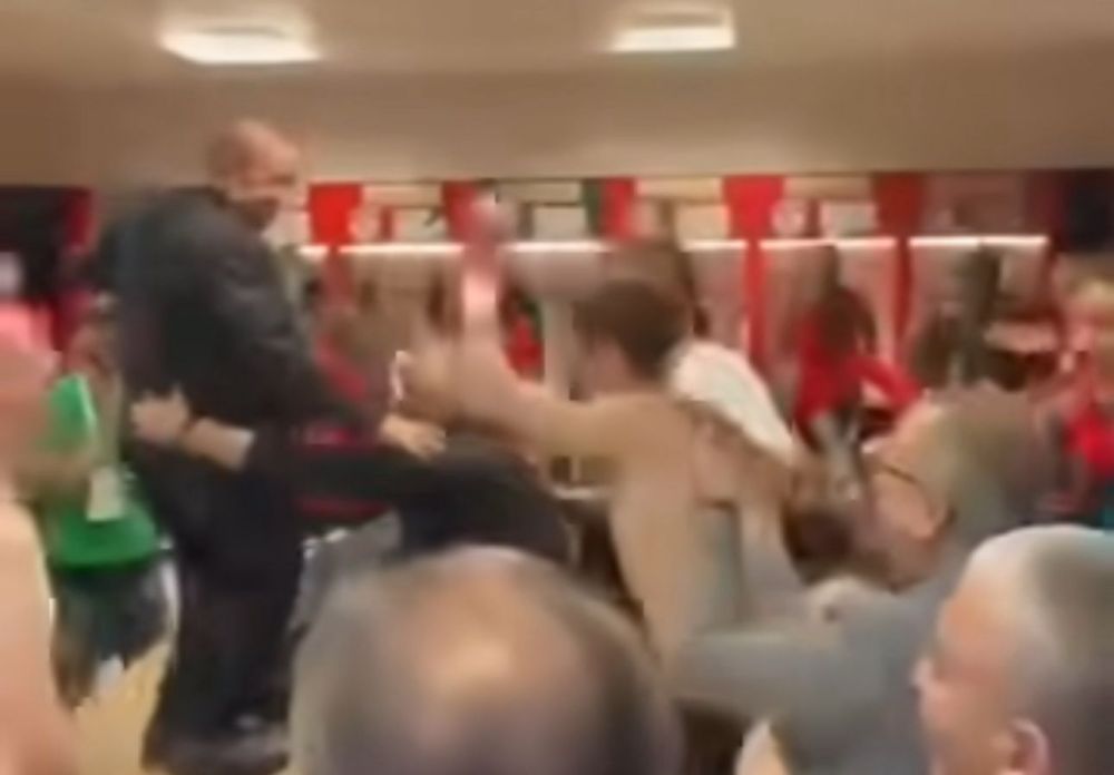Memik Yılmaz soyunma-i68f60ac1ab0ef.jpg